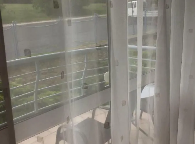 Liliom Apartman アパート ヘーヴィーズ