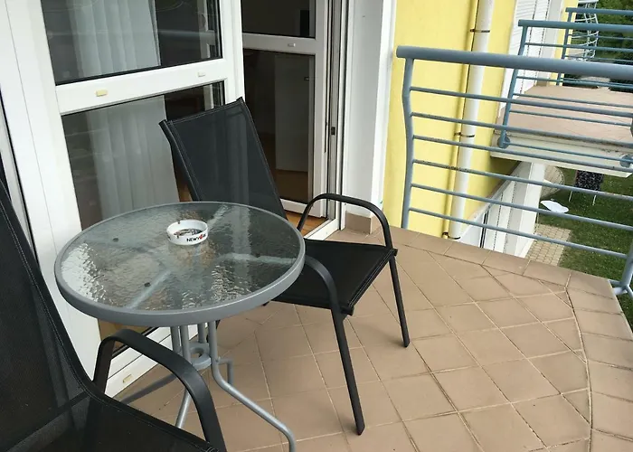 Liliom Apartman アパート ヘーヴィーズ