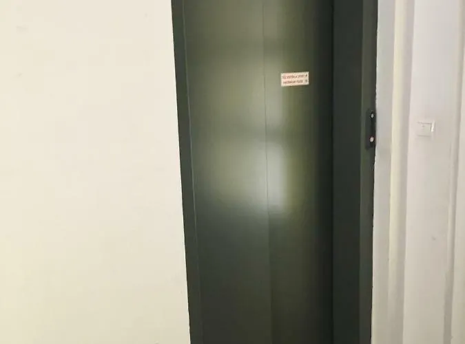 Liliom Apartman * ヘーヴィーズ